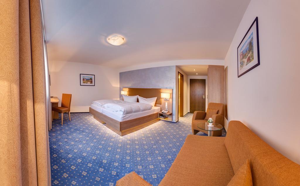 Hotel Fortuna Kirchzarten Room photo